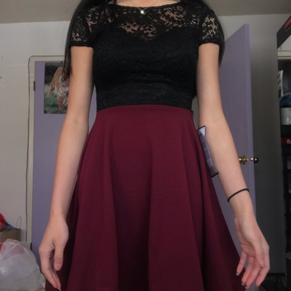 Dress B Darlin - Picture 3 of 8